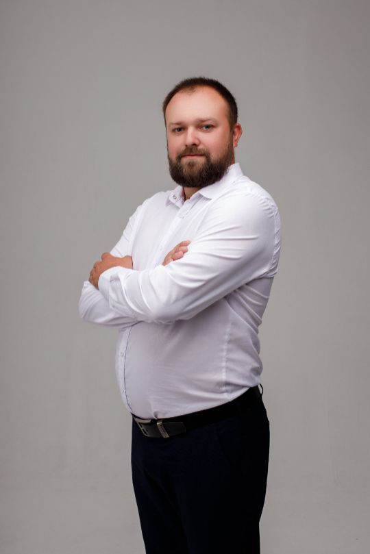 Инженер-геодезист Болтенков Виталий компания Кадастр-Центр